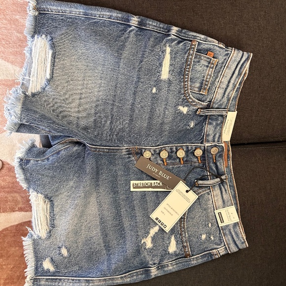Judy Blue high rise shorts NEW - Picture 1 of 5